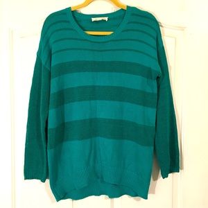 Vince Camuto size large  multi green lightweight stripe sweater.💚